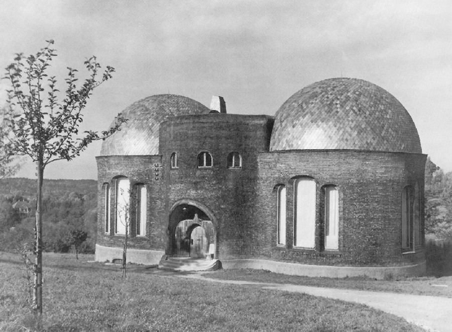 Plate 4: Studio in which the glass windows for the Goetheanum were made